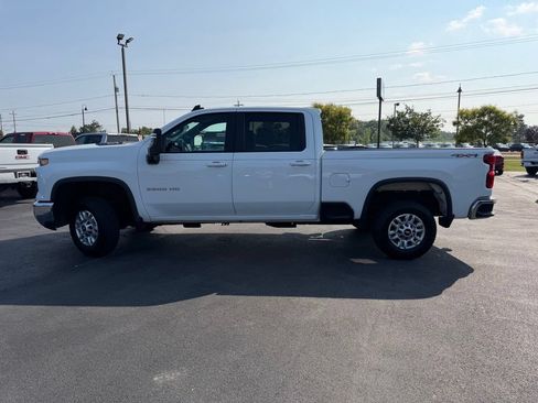 Used 2024 Chevrolet Silverado 2500 LT w/ Convenience Package AWD/4WD image 6
