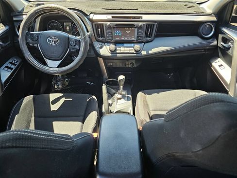 Used 2018 Toyota RAV4 XLE AWD/4WD image 13