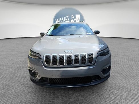 Used 2020 Jeep Cherokee Latitude Plus w/ Cold Weather Group AWD/4WD image 10