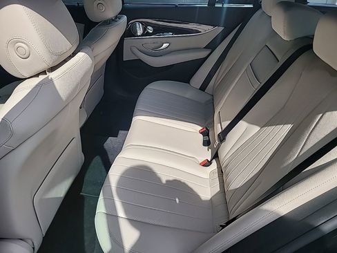 Used 2020 Mercedes-Benz E 450 4MATIC Wagon image 5