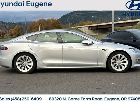 Used 2018 Tesla Model S 100D image 2