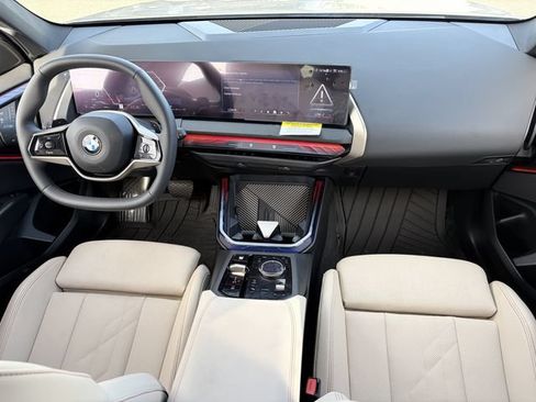 Used 2025 BMW X3 xDrive30i w/ Convenience Package AWD/4WD image 15