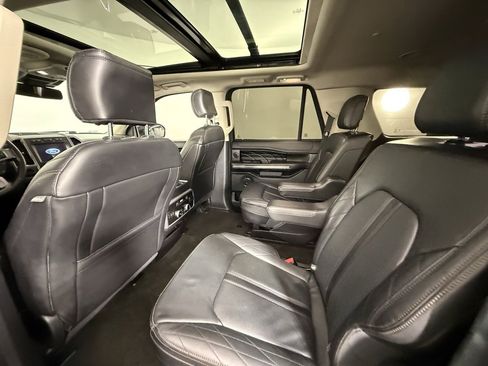 Used 2020 Ford Expedition Max Platinum image 16