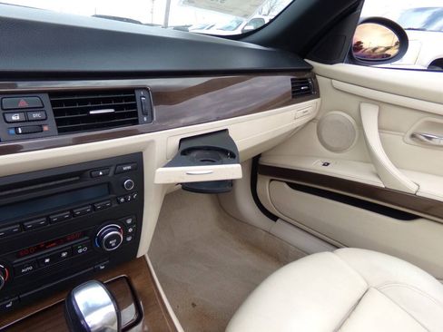 Used 2009 BMW 328i Convertible RWD image 18