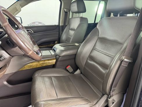 Used 2017 GMC Yukon XL Denali w/ Open Road Package AWD/4WD image 34