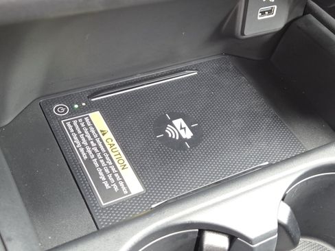 Used 2024 Honda HR-V EX-L image 8