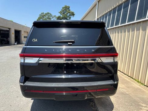 Used 2024 Lincoln Navigator L Reserve AWD/4WD image 9