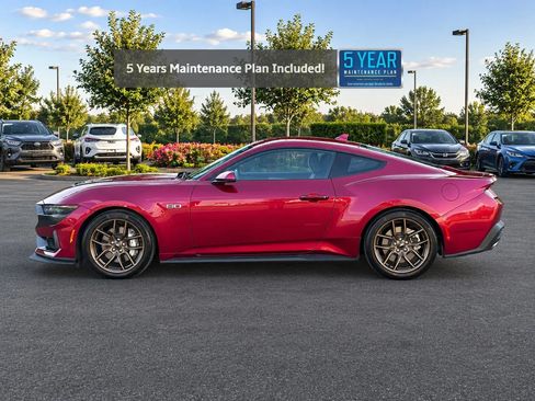 Used 2025 Ford Mustang GT Premium RWD image 2