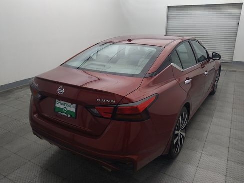 Used 2020 Nissan Altima 2.5 Platinum FWD image 7