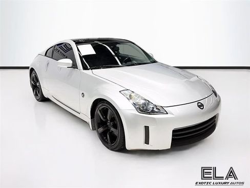 Used 2008 Nissan 350Z Enthusiast w/ Cargo Convenience Pkg RWD image 2