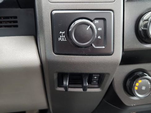 Used 2022 Ford F250 XL w/ Power Equipment Group AWD/4WD image 34