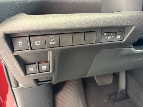 New 2026 Toyota Sienna XSE FWD image 32