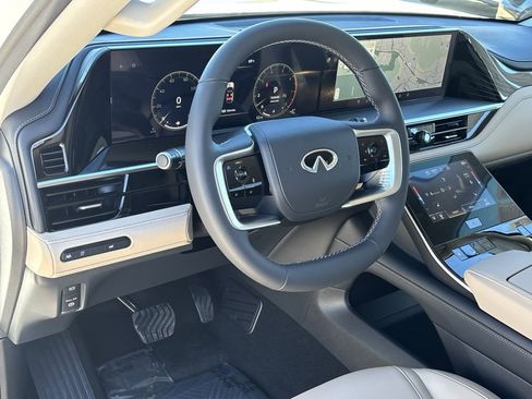 New 2026 INFINITI QX80 Pure image 12