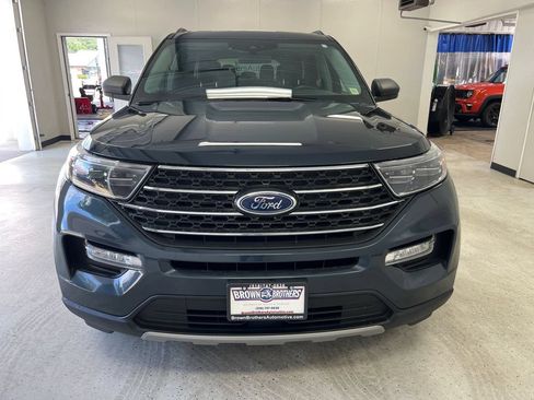Used 2022 Ford Explorer XLT w/ Equipment Group 202A AWD/4WD image 5
