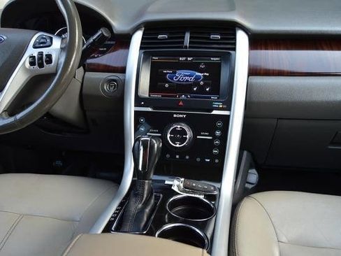 Used 2013 Ford Edge Limited image 19