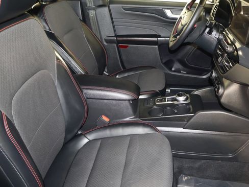 Used 2024 Ford Escape ST-Line image 42