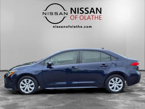 Used 2024 Toyota Corolla LE FWD image 21