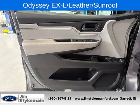 Used 2018 Honda Odyssey EX-L image 19