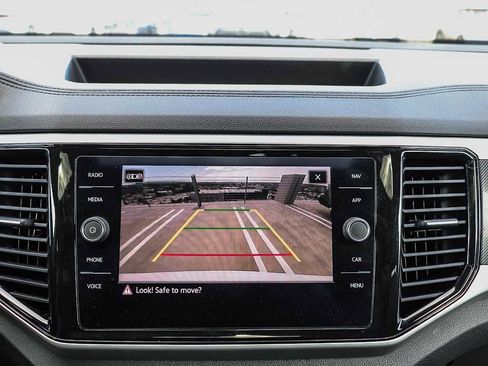 Used 2022 Volkswagen Atlas Cross Sport SEL R-Line image 24