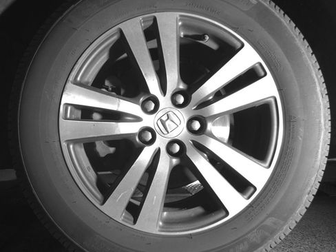 Used 2018 Honda Pilot EX image 27