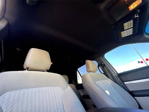 Used 2019 Ford Explorer 4WD w/ Class III Trailer Tow Package image 17