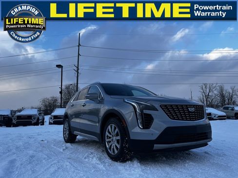 Used 2023 Cadillac XT4 Premium Luxury image 5