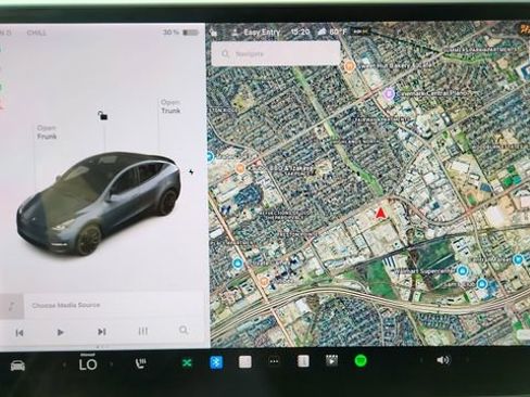 Used 2022 Tesla Model Y Performance image 45