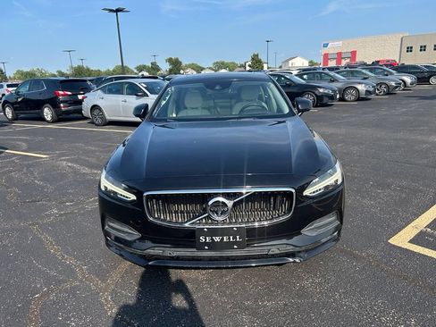 Used 2018 Volvo S90 T5 Momentum w/ Convenience Package AWD/4WD image 4