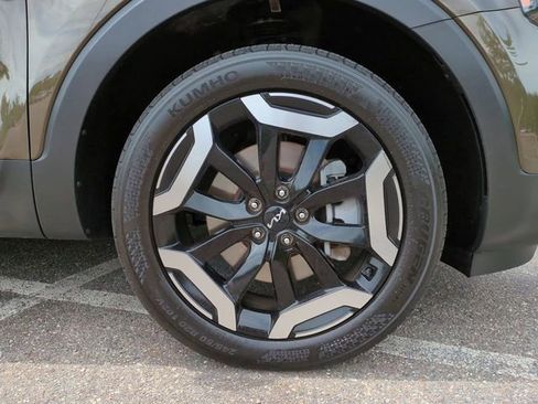 Used 2025 Kia Telluride S FWD image 11