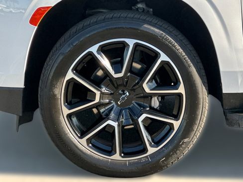 Used 2023 Chevrolet Tahoe RST RWD image 12