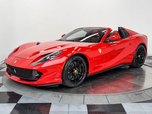 Used 2023 Ferrari 812 GTS RWD image 4