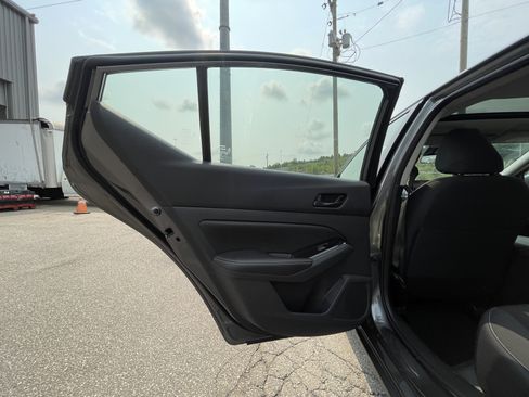 Used 2023 Nissan Altima 2.5 SV w/ SV Premium Package FWD image 30