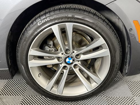 Used 2018 BMW 330i Sedan w/ Executive Package RWD image 31
