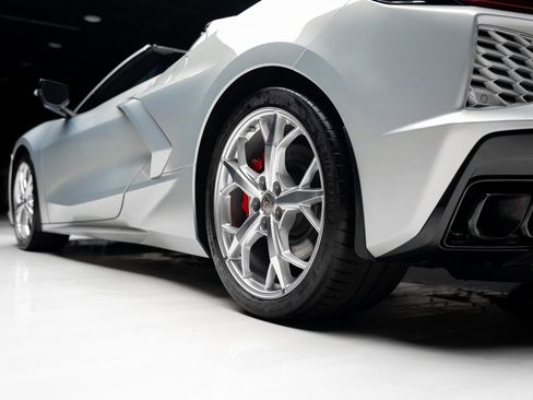 Used 2023 Chevrolet Corvette Stingray Premium Conv w/ Z51 Performance Package RWD image 70