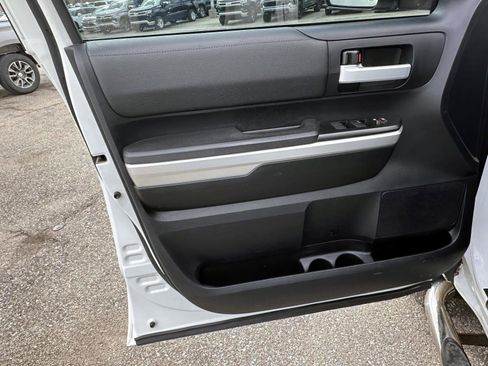 Used 2014 Toyota Tundra SR5 image 16