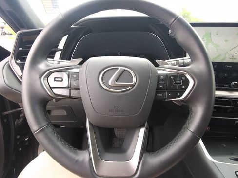 Used 2025 Lexus TX 350 AWD image 12