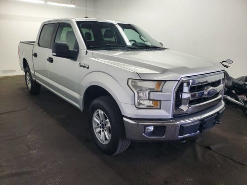 Used 2016 Ford F150 XLT w/ Equipment Group 301A Mid AWD/4WD image 3