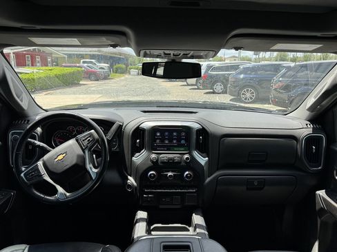 Used 2021 Chevrolet Silverado 1500 LTZ AWD/4WD image 15