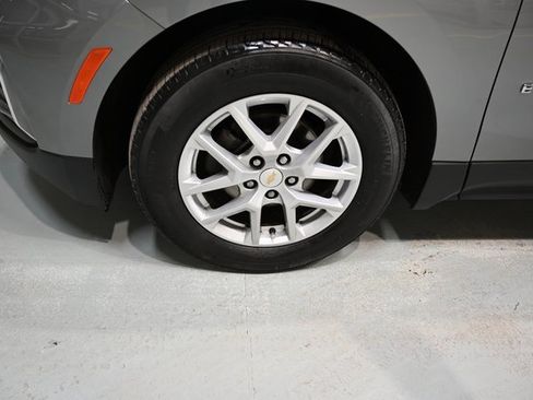 Used 2023 Chevrolet Equinox LT image 27