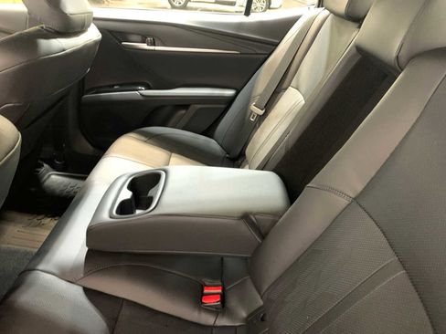 Used 2025 Toyota Camry XSE image 5