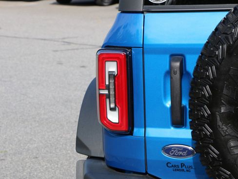 Used 2024 Ford Bronco Wildtrak AWD/4WD image 5