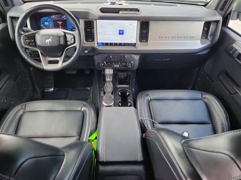 Certified 2025 Ford Bronco Outer Banks AWD/4WD image 13