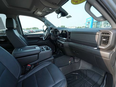 Used 2024 Chevrolet Silverado 3500 LTZ AWD/4WD image 24