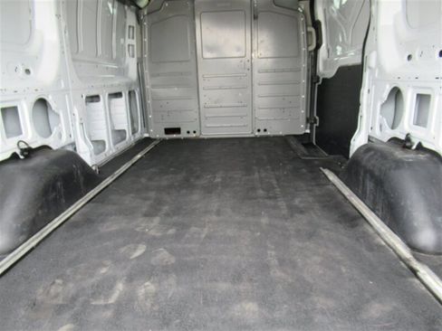 Used 2019 Ford Transit 250 130 Low Roof image 11