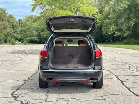 Used 2017 Buick Enclave Leather w/ Enclave Sport Touring Edition FWD image 9