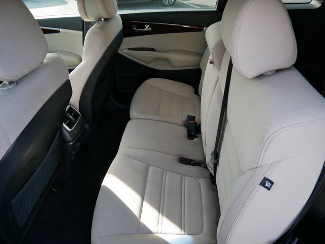 Used 2016 Kia Sorento AWD w/ LX Convenience Package image 8