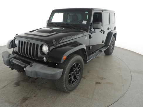 Certified 2017 Jeep Wrangler Unlimited Sahara image 9