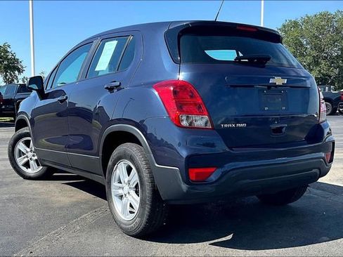 Used 2018 Chevrolet Trax LS AWD/4WD image 3