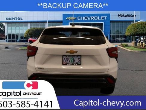 Used 2024 Chevrolet Trax LS image 4