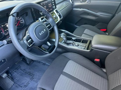 Certified 2023 Kia Sorento LX FWD image 11